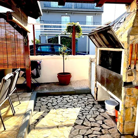 Apartman Kornat Apartamento *